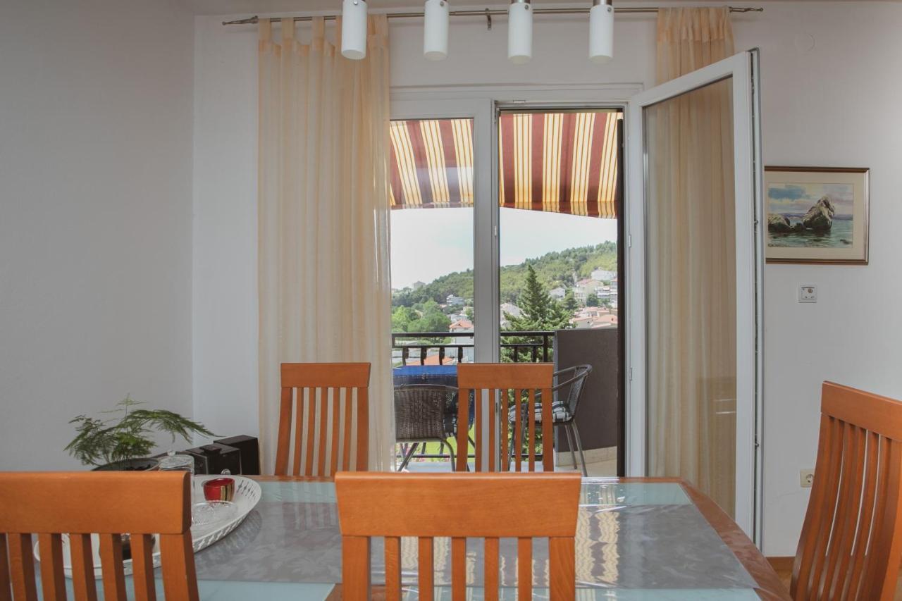 Comfort Sea View Apartment Dugi Rat Exteriör bild