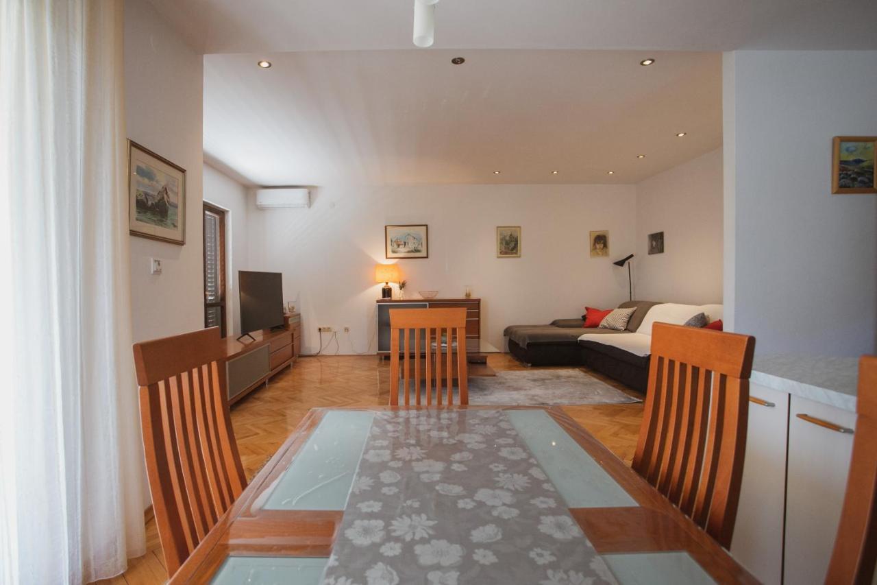 Comfort Sea View Apartment Dugi Rat Exteriör bild