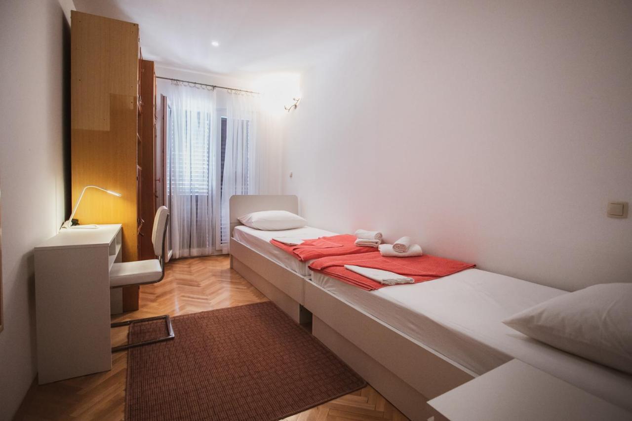 Comfort Sea View Apartment Dugi Rat Exteriör bild